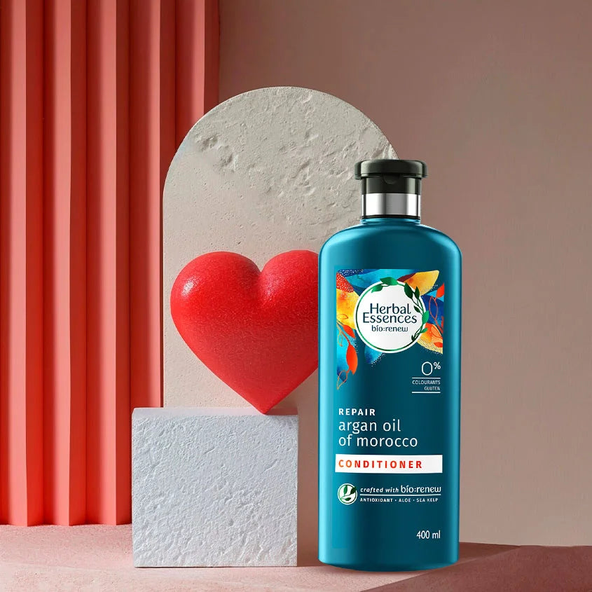 Gillette Venus Breeze & Premium Beauty Bath Valentine's Day Gift Pack