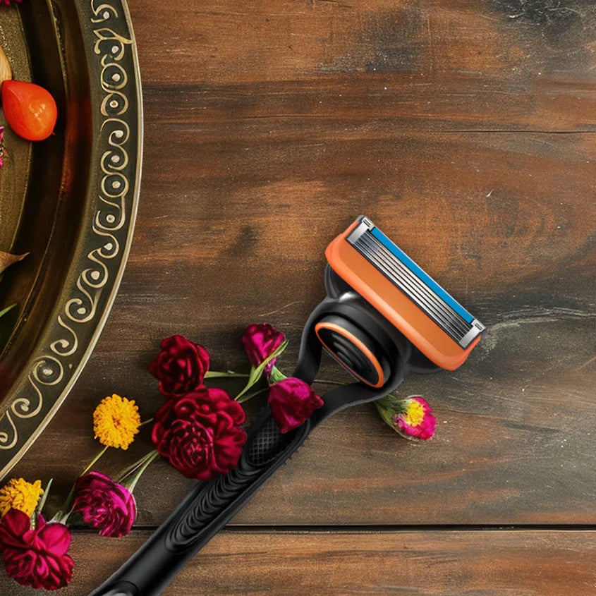 Gillette Venus + Fusion Manual Shaving & Haircare Rakhi Kit For Him And Her