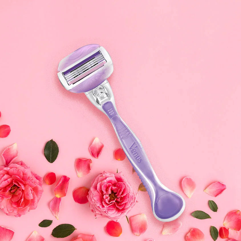 Gillette Venus Breeze & Premium Beauty Bath Valentine's Day Gift Pack