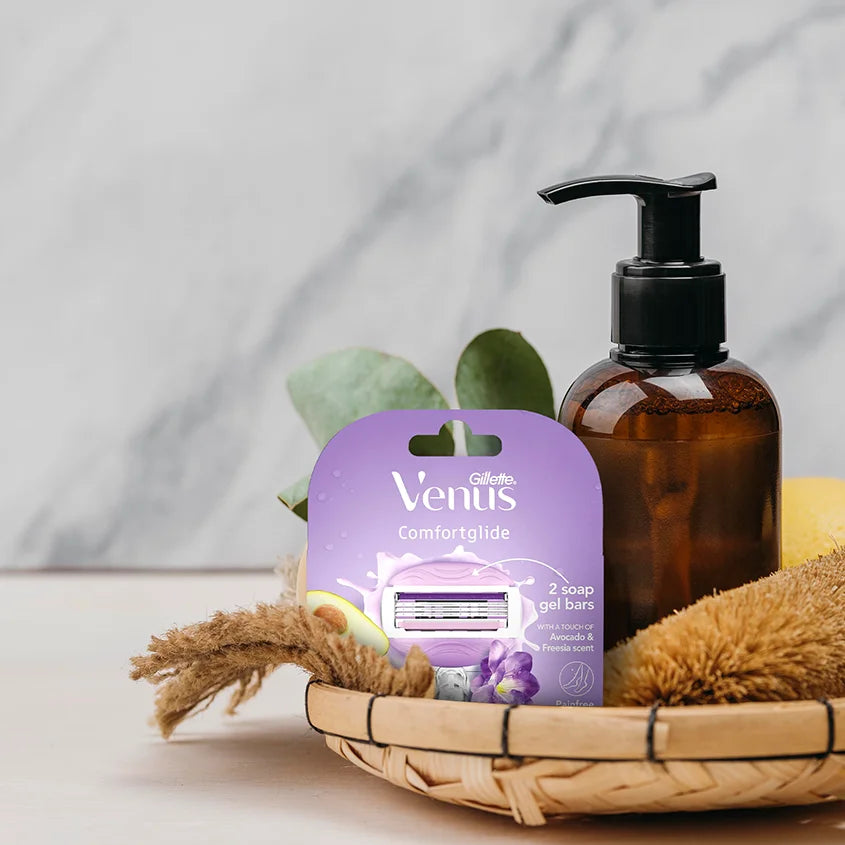 Gillette Venus Breeze & Premium Beauty Bath Anniversary Gift Pack